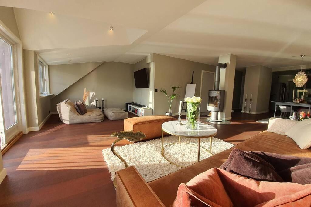 Alesund Skysuite Buitenkant foto